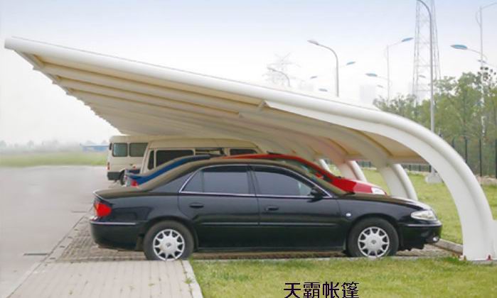 停車區(qū)不規(guī)范？你的小區(qū)可能差了一個(gè)停車膜結(jié)構(gòu)
